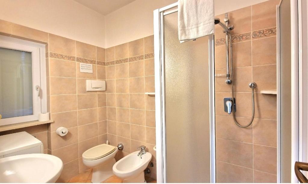 Chiara Pool Apartment Bardolino Exterior photo